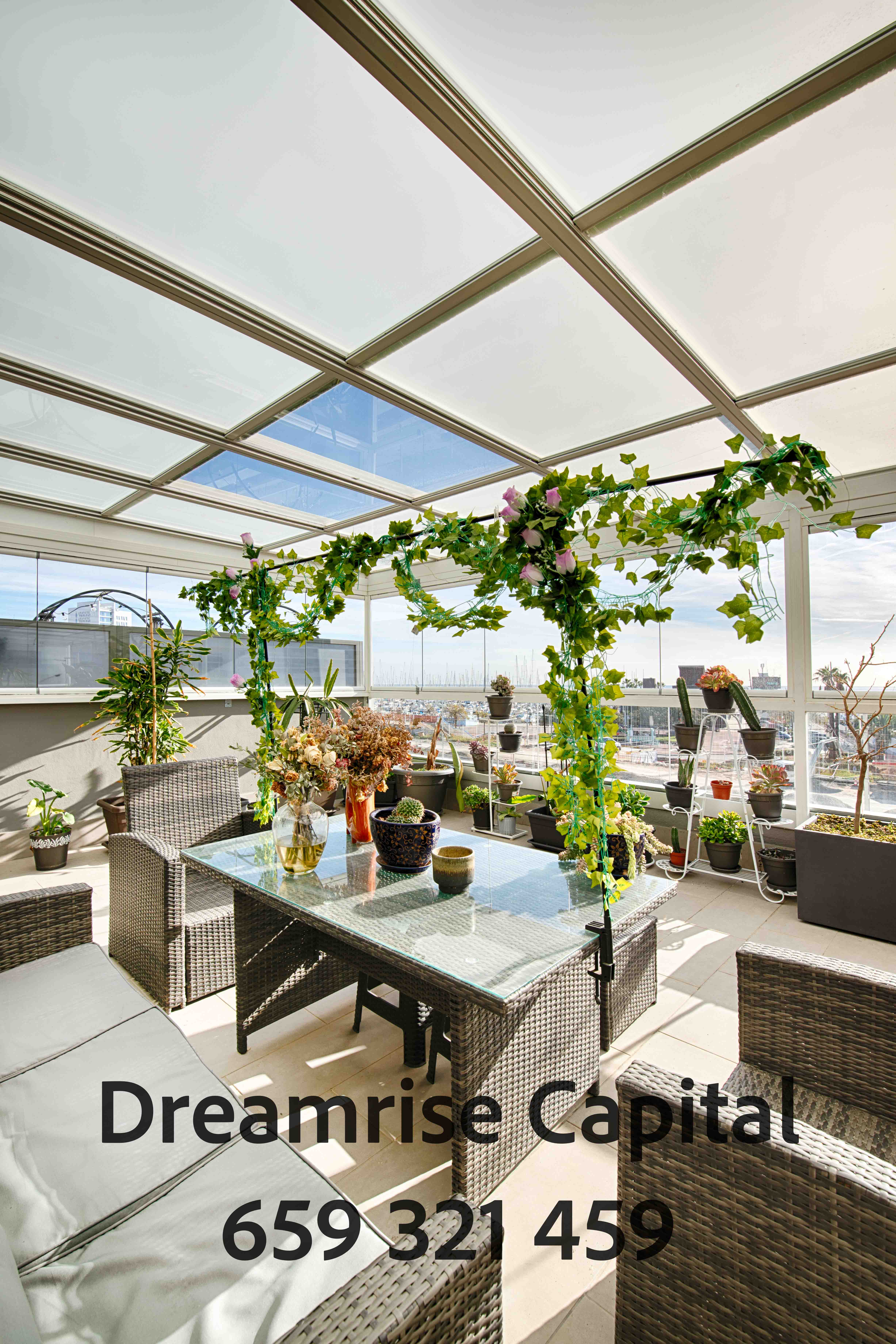 Obra nueva 2024 con terraza de 90 m² y vistas directas al Puerto de Badalona thumbnail 7