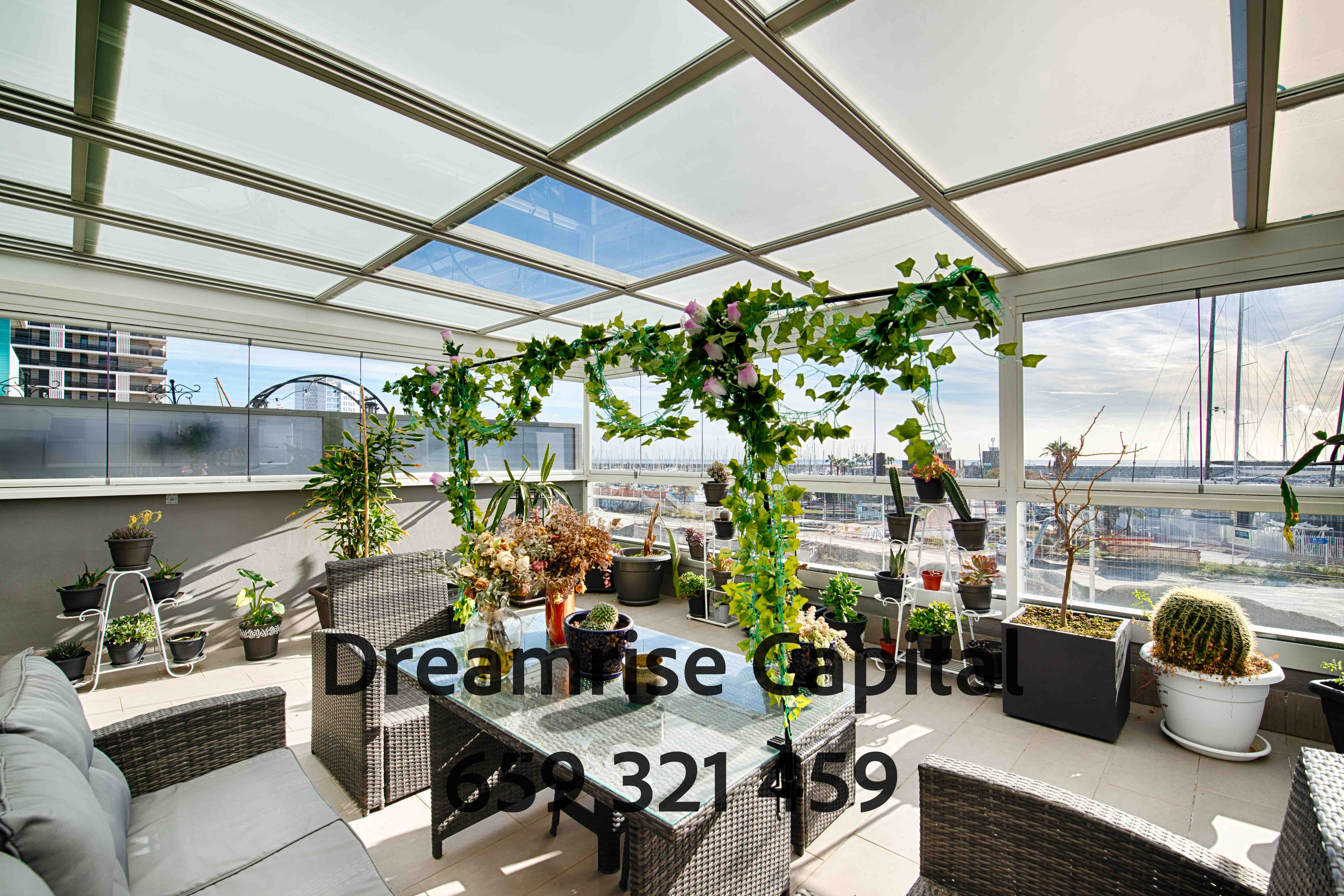 Obra nueva 2024 con terraza de 90 m² y vistas directas al Puerto de Badalona thumbnail 6