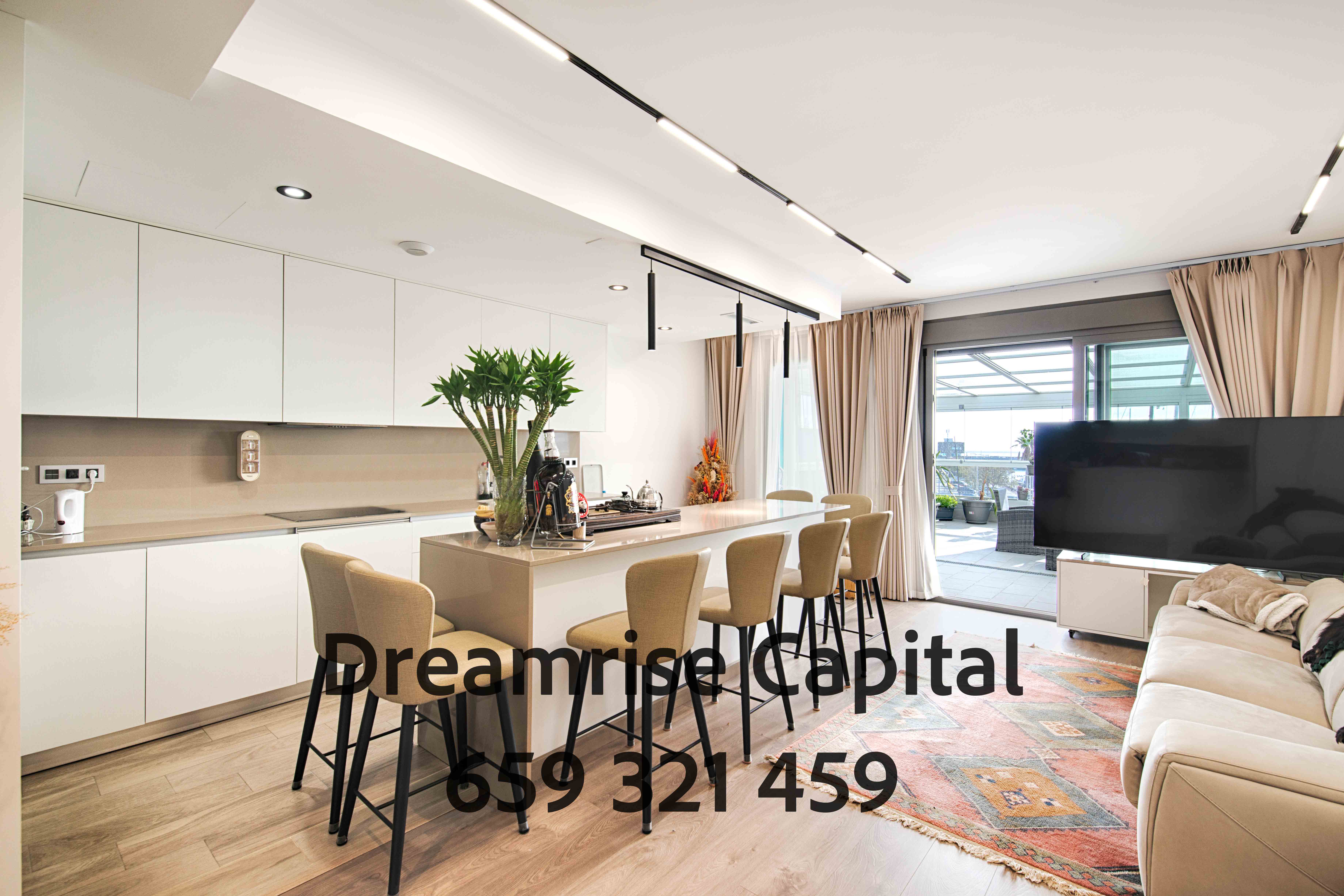 Obra nueva 2024 con terraza de 90 m² y vistas directas al Puerto de Badalona thumbnail 12