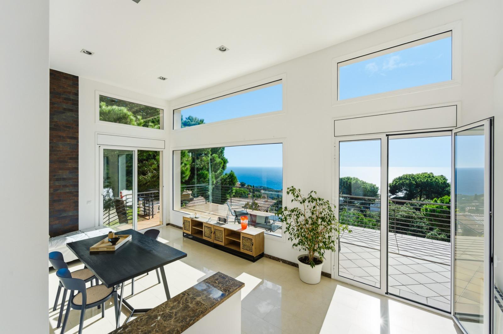 Magnífica Villa de Lujo con Vistas al Mediterráneo thumbnail 6