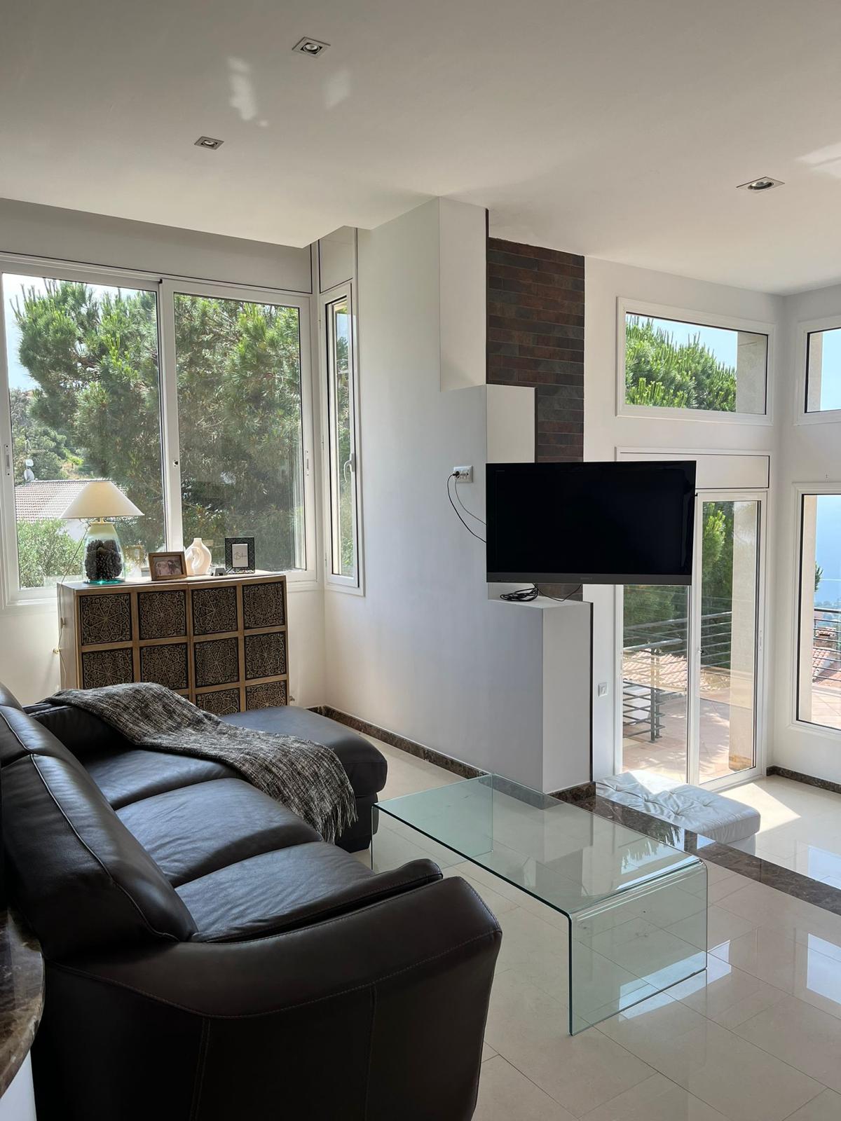 Magnífica Villa de Lujo con Vistas al Mediterráneo thumbnail 21